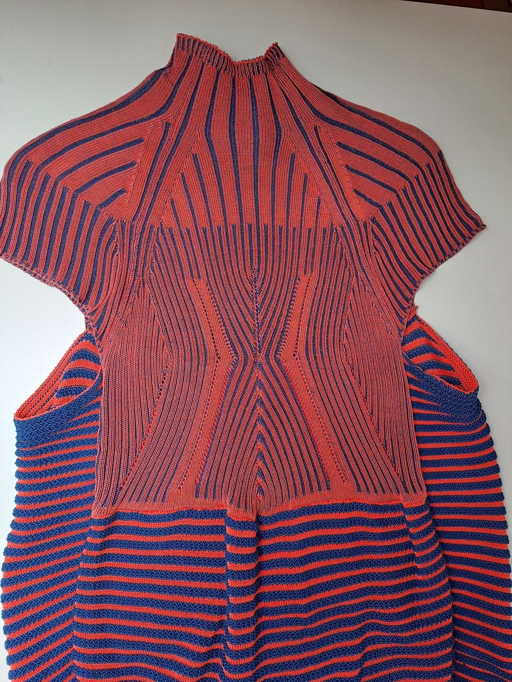 Vestiti: Exklusives Designer Kleid Gr. S – Usato da Romanshorn venduto da awaken 3