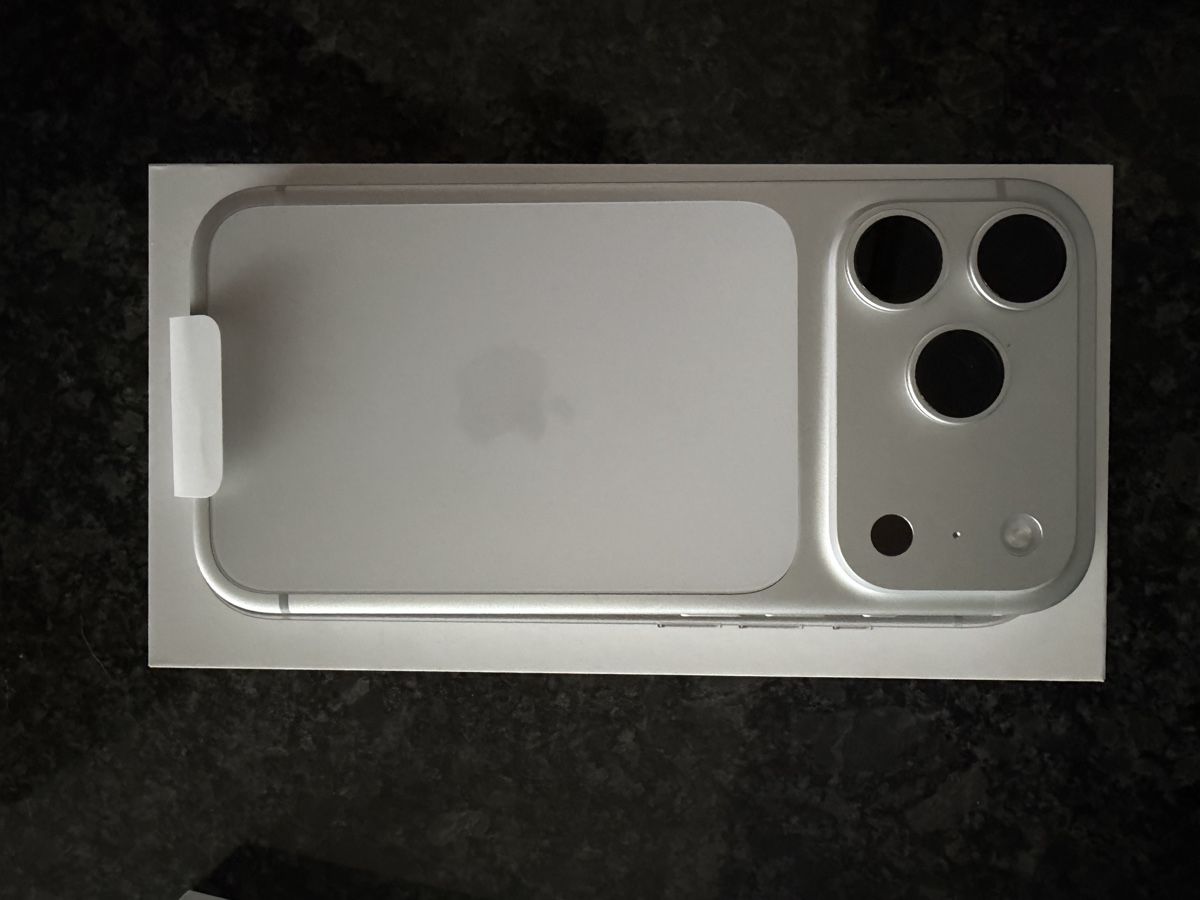 Apple Handys / Smartphones: Iphone 17 Pro 512GB Silver – Gebraucht aus Schmerikon von fab_98ns 4