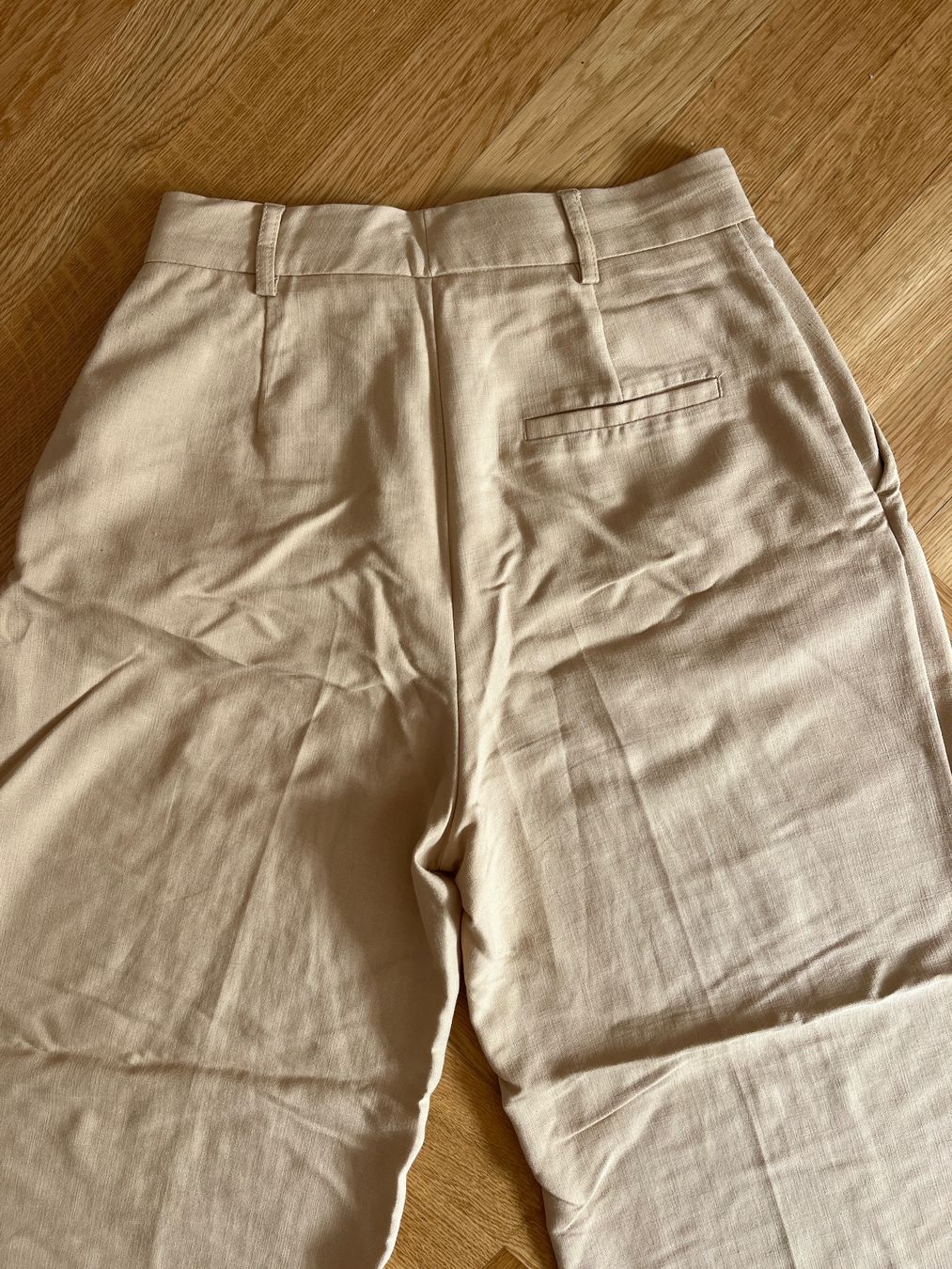 Zara Pantaloni: Zara Damenhose Beige Grösse S – Usato da Zürich venduto da bretxo 2