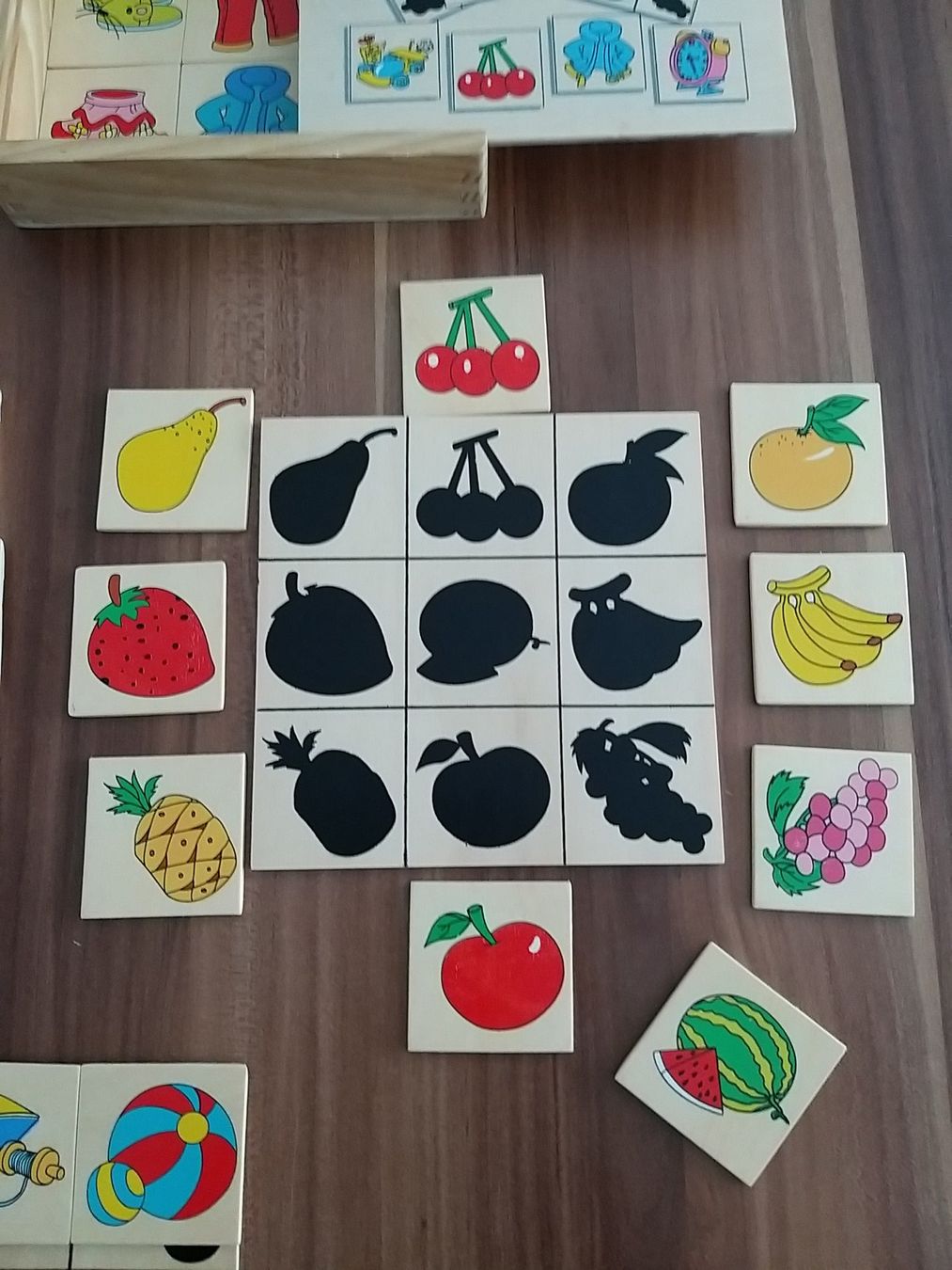 Spielzeuge: Schatten Puzzle / Puzzle des ombres 40 Stk/pcs – Gebraucht aus Coldrerio von dgv 1
