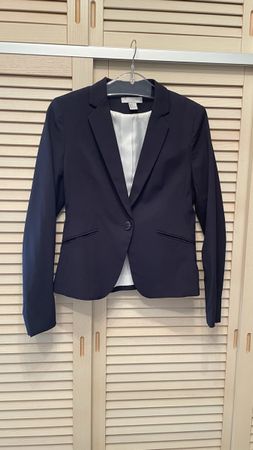 Weisser Leinenblazer Gr. S, romantisch verspielt