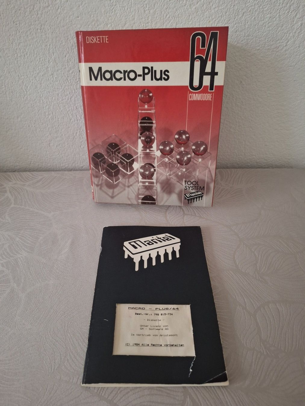 Libri: Commodore 64 Macro - Plus Diskette fehlt – Difettoso da Zürich venduto da Lemon007