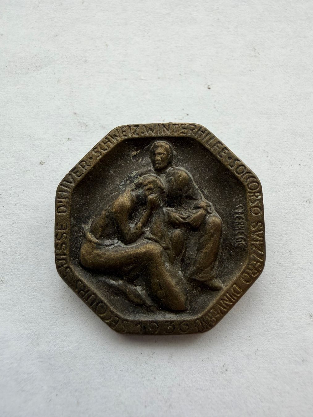 Spille & Fermagli: Ansteckabzeichen, Schweizer Winterhilfe 1930, 26 mm – Usato da Zug venduto da kuba1972