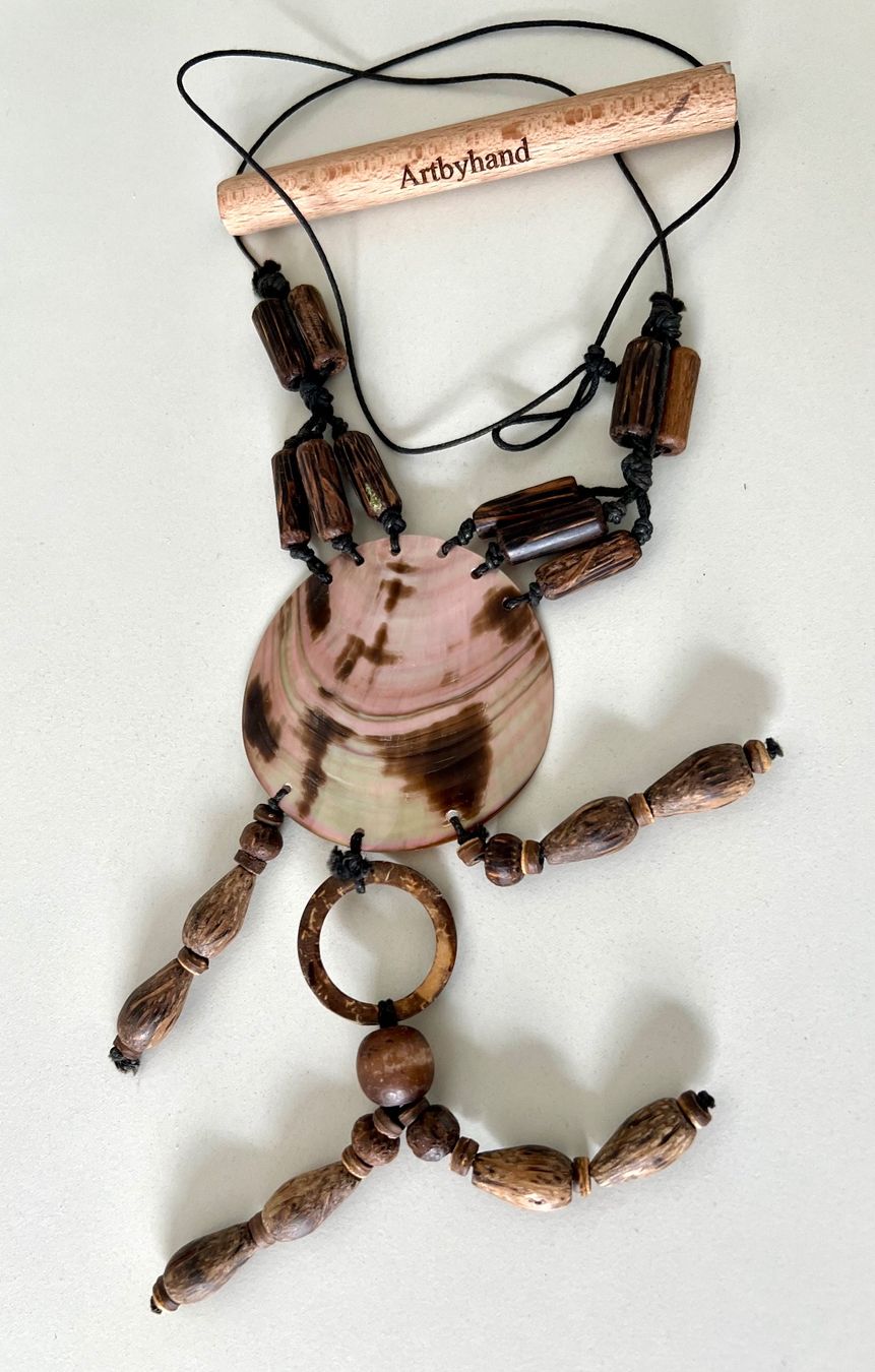 Colliers: Boho Statement-Kette - schimmerndes Perlmutt & Naturholz – D'occasion à Ruswil par artbyhand 5