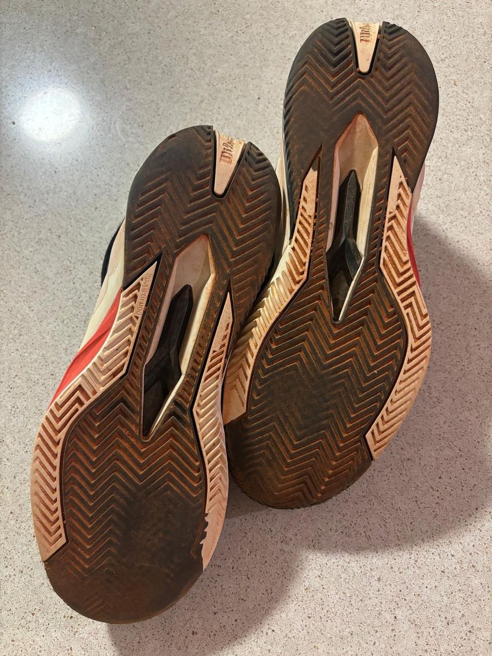 Wilson Scarpe da uomo: Wilson Rush Pro Tennisschuhe, Grösse 42 2/3 – Usato da Kriens venduto da DavidRohrer 3