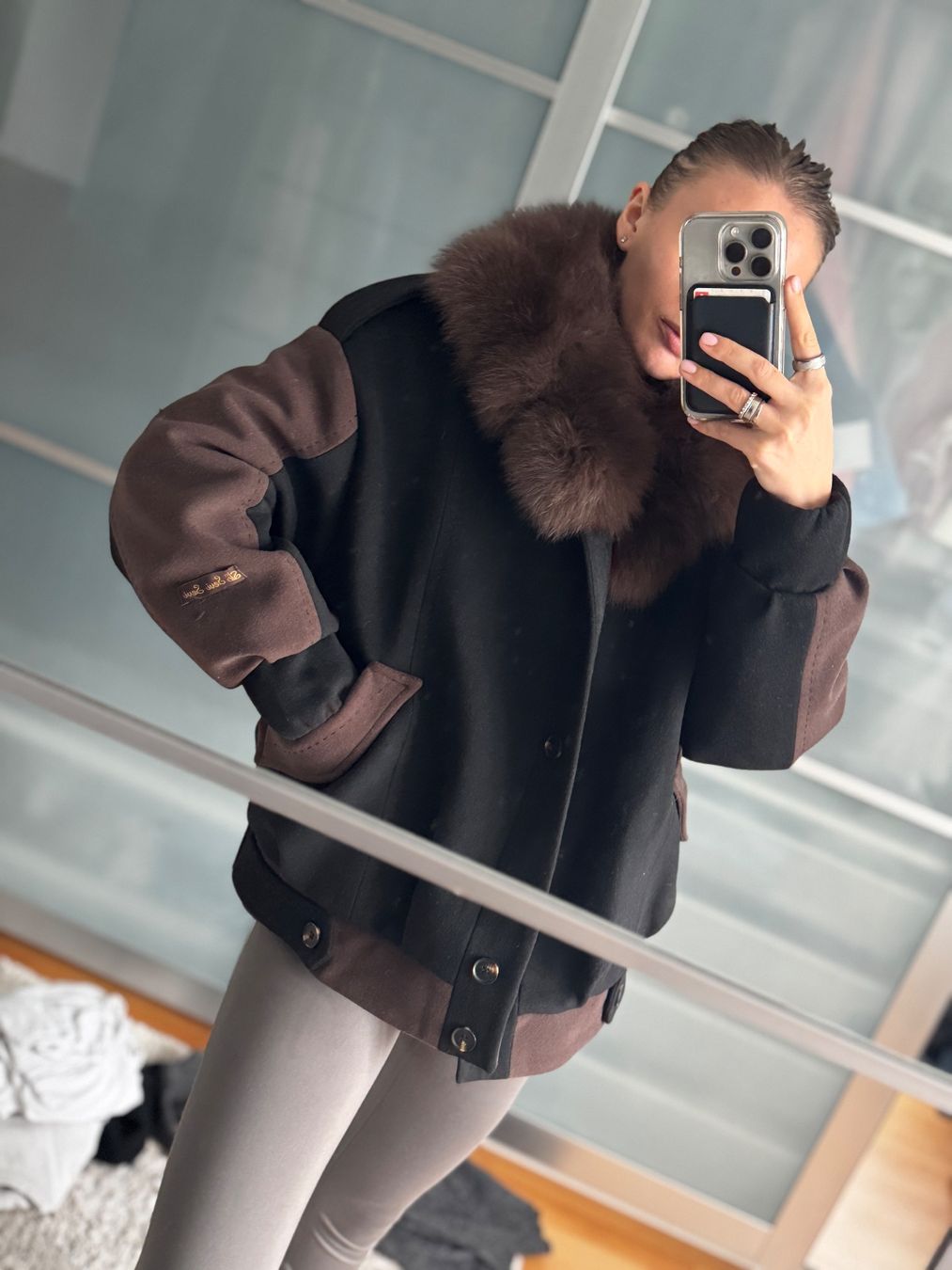 Cappotti: Chic Winter Jacket with Luxurious Fur Collar – Nuovo e nell'imballaggio originale da Baar venduto da Zlata1 1
