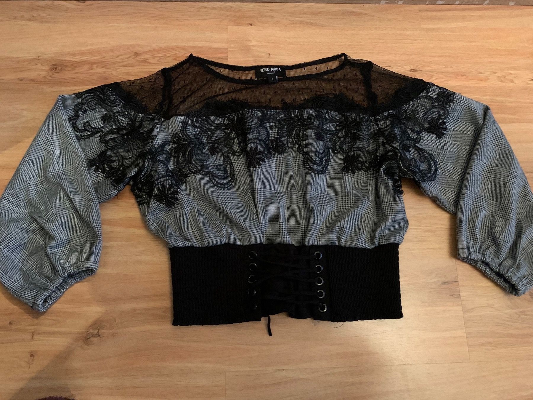 Vero Moda Top: Damentop （NEU） – Nuovo (secondo la descrizione) da volketswil venduto da Sisi521 1