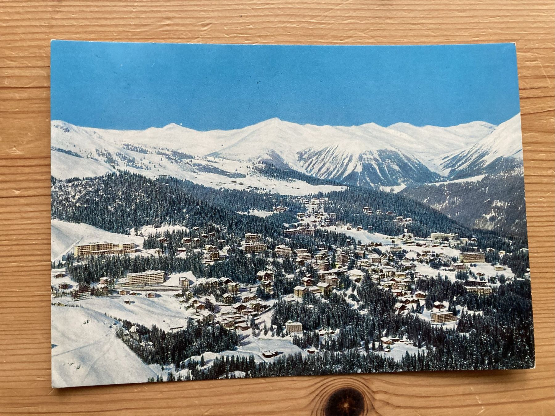 Cartoline postali: Arosa - Gesamtansicht - AK 1964 – Usato da Oberuzwil venduto da Henri09