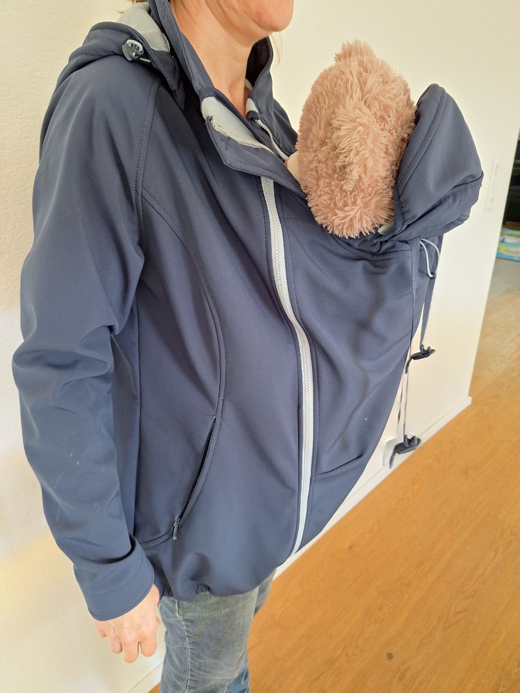 Mamalila Marsupi portabebè: Mama Lila Tragejacke Grösse S – Usato da Wangen b. Olten venduto da Dansto1