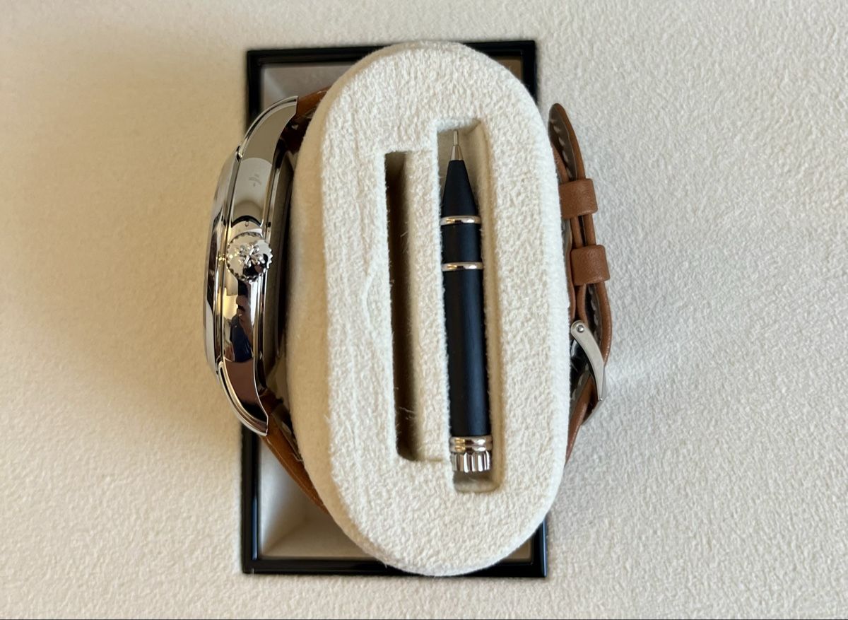 Patek Philippe Orologi: Patek Philippe Calatrava Weekly Calendar – Nuovo e nell'imballaggio originale da Basel venduto da Ch2005 8