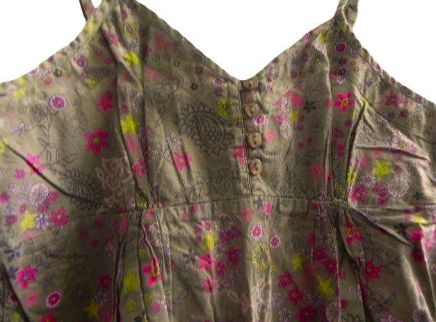 Camicette, T-shirt & Top: Gr. 152 158 Top Träger Oberteil OLIVE + BLÜMLI – Usato da Basel venduto da FRAU.ZAUBER.MOND 3