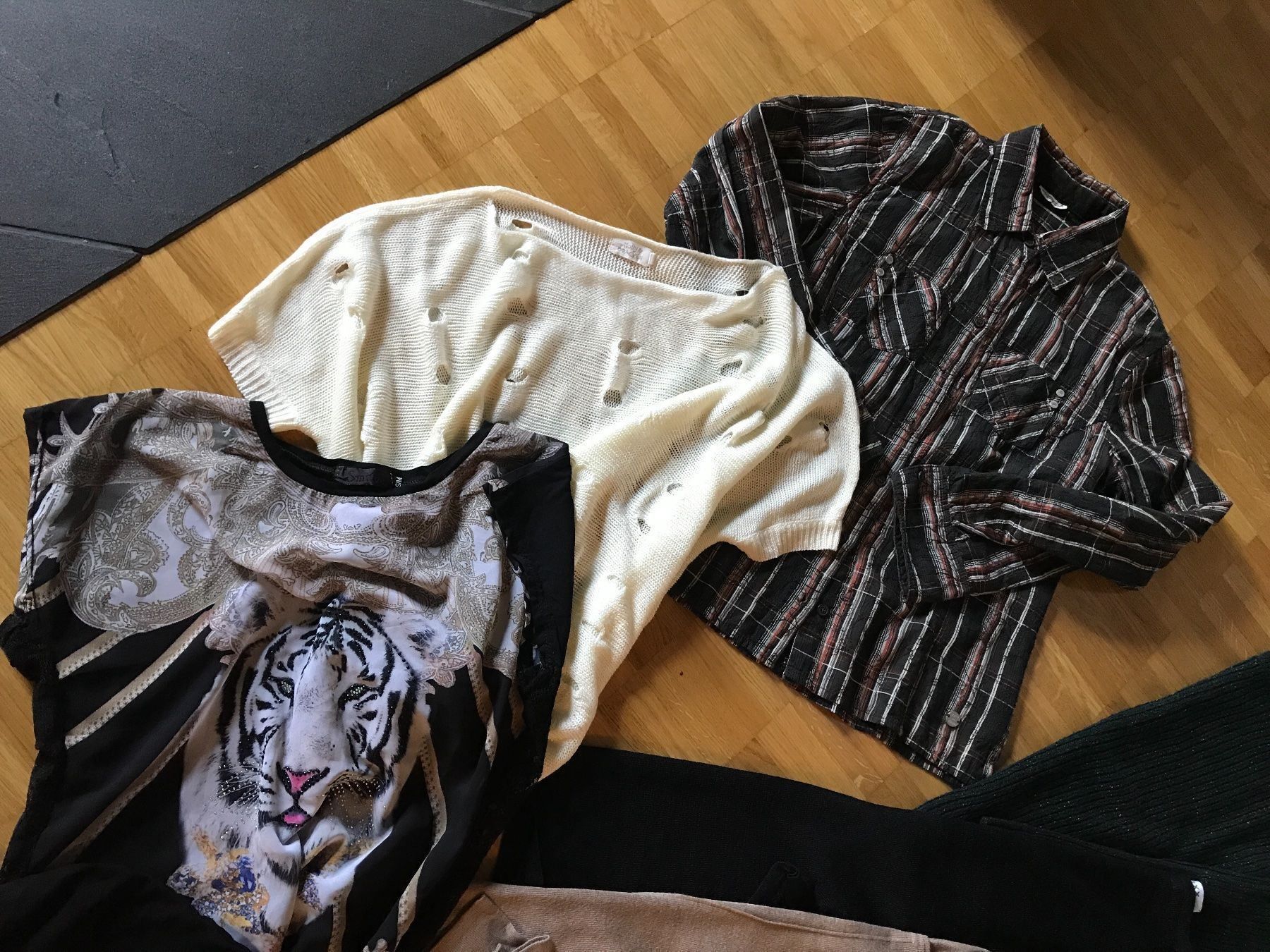 Lots de vêtements: 8tlges Kleiderpaket – D'occasion à St. Margrethen SG par kellenbh 1