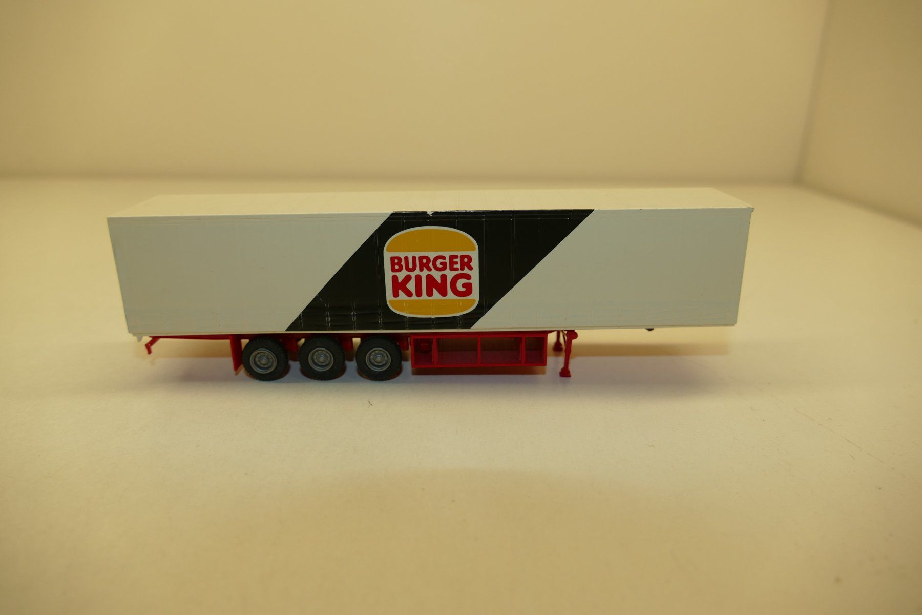 Roco Modellini di ferrovie: Roco H0: Trailer Burger King – Usato da Niederhasli venduto da rail-duerst 3