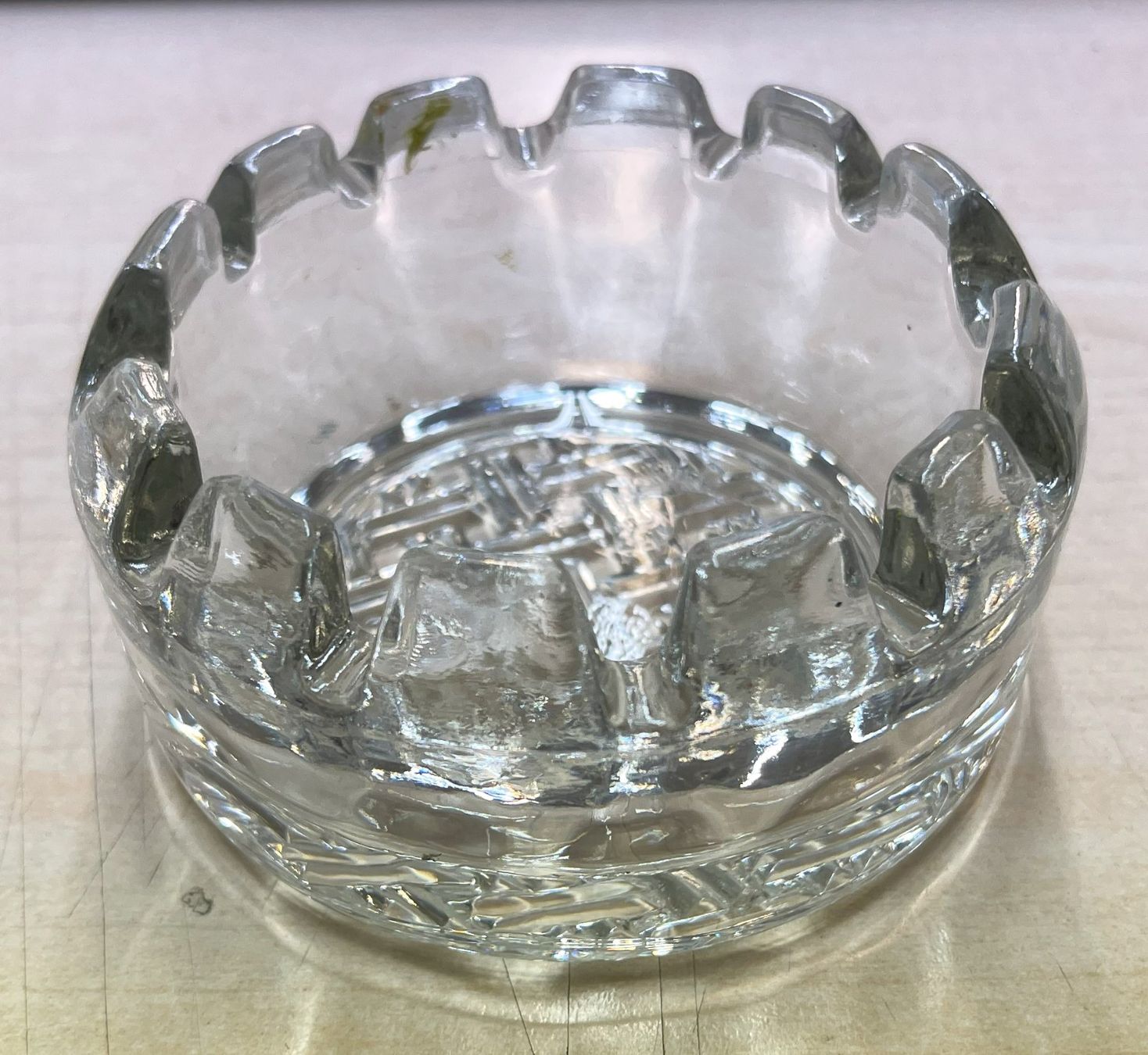 Portacenere: Aschenbecher - D 11.5 x H 5.5cm – Usato da Oftringen venduto da Vucki 1