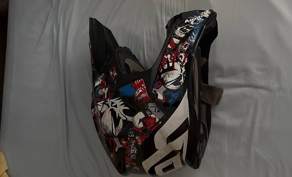 Airoh Caschi & visiere: Casco Airoh moto – Usato da Massagno venduto da luc_vr2q