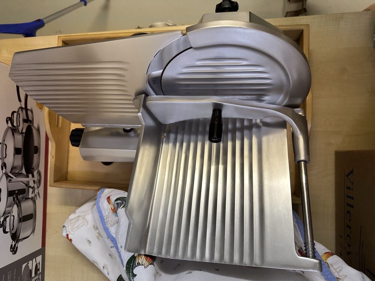Elettrodomestici da cucina: Affettatrice in acciaio – Usato da Gordola venduto da EleSecondHand-TCG 1
