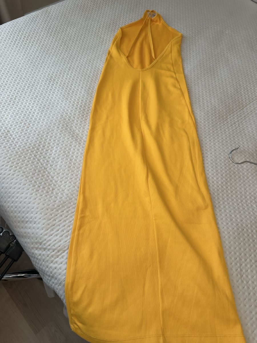 Robes: Zara Kkeid Gr S – D'occasion à Volketswil par Sina008 1
