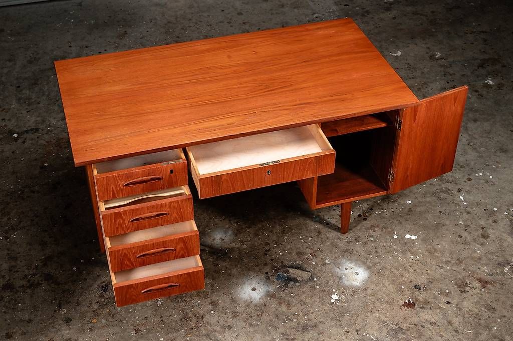 Schreibtische: Schreibtisch Mid -Century – Gebraucht aus Beringen von 8222Beringen 2
