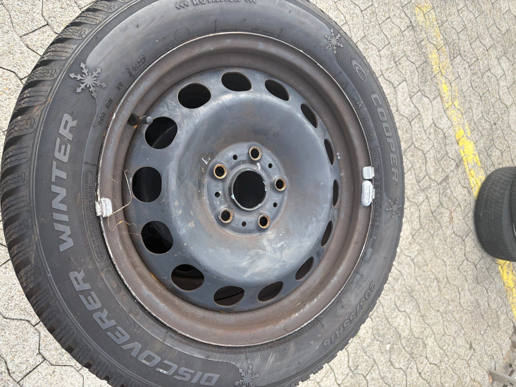 Pneumatici & Ruote complete: Winterräder 205/55 R16 – Usato da Kaltbrunn venduto da Steoli74 2
