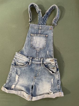Jeans Latzhose Gr. 140