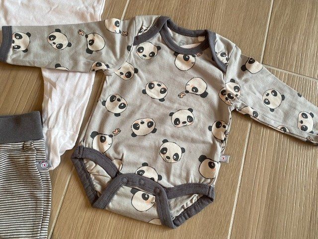 Lotti & Set di vestiti: neues Baby Set Gr. 50/56 "Panda" – Nuovo (secondo la descrizione) da Staufen venduto da Nasli 3