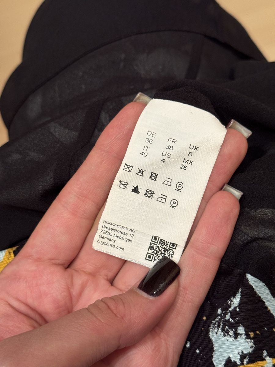 Hugo Boss Kleider: Hugo Boss patterned dress, size 36, short sleeves – Gebraucht aus Turbenthal von elizameise 2