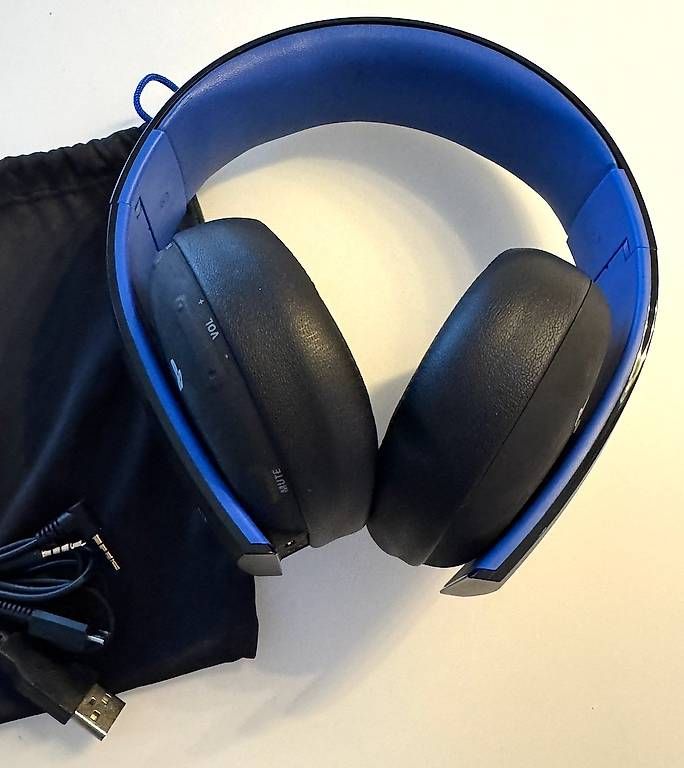 Cuffie: Headset Wireless Stereo 2.0 -Black- (Sony)Playstation 4 – Usato da Bülach venduto da gcricri 4