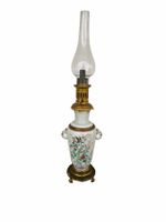 Lampe à pétrole en porcelaine de chine XIXème