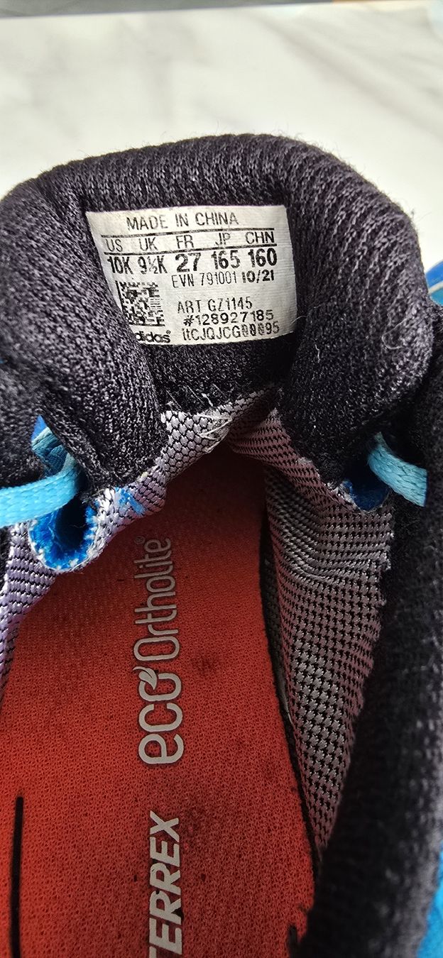 Adidas Scarpe per ragazzi: Gut erhaltene Adidas Terrex Grösse 27 – Usato da Studen BE venduto da Spez3 6
