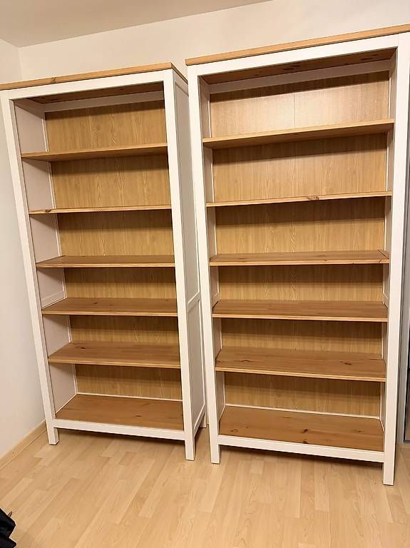 Regale: 2x HEMNES Bücherregale  auch einzeln erhältlich – Gebraucht aus Berschis von Michael899