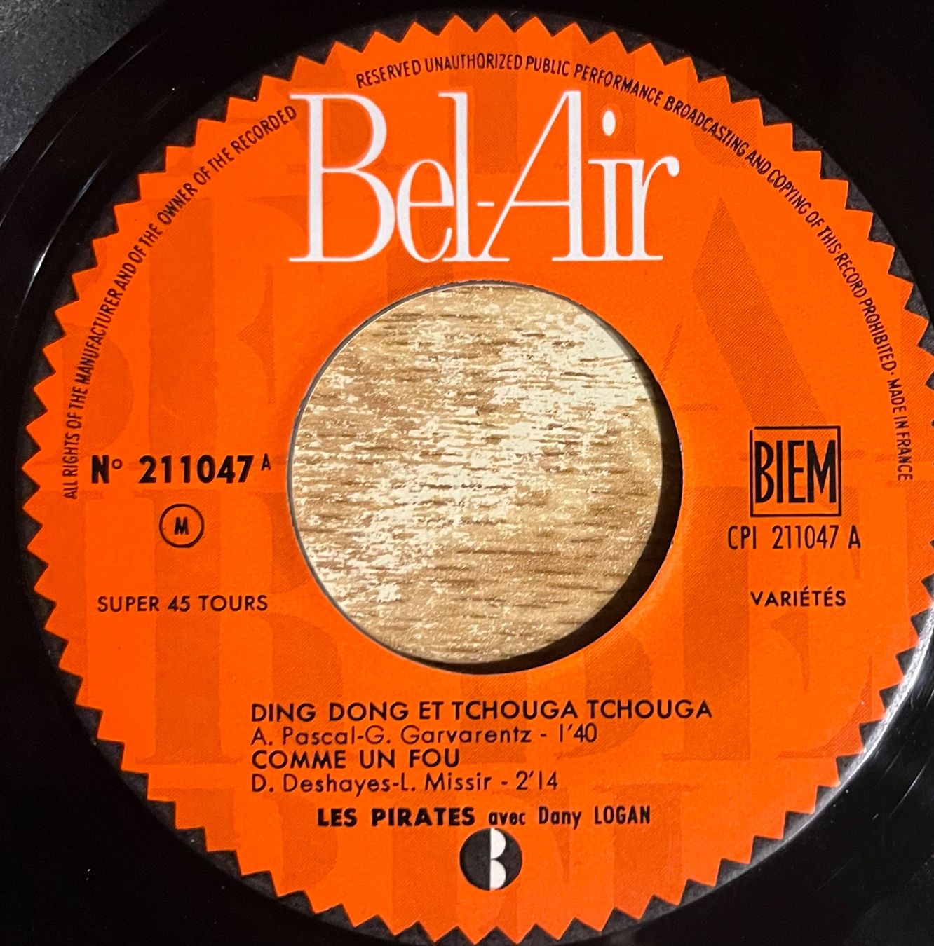 Dischi in vinile: LES PIRATES AVEC DANY LOGAN - CUTIE PIE – Usato da Bussigny venduto da vinyl-pas-cher 2