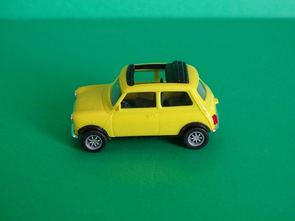 Herpa Voitures modèles: Mini Cooper von Herpa 1/87 – D'occasion à Bretzwil par Meex 2