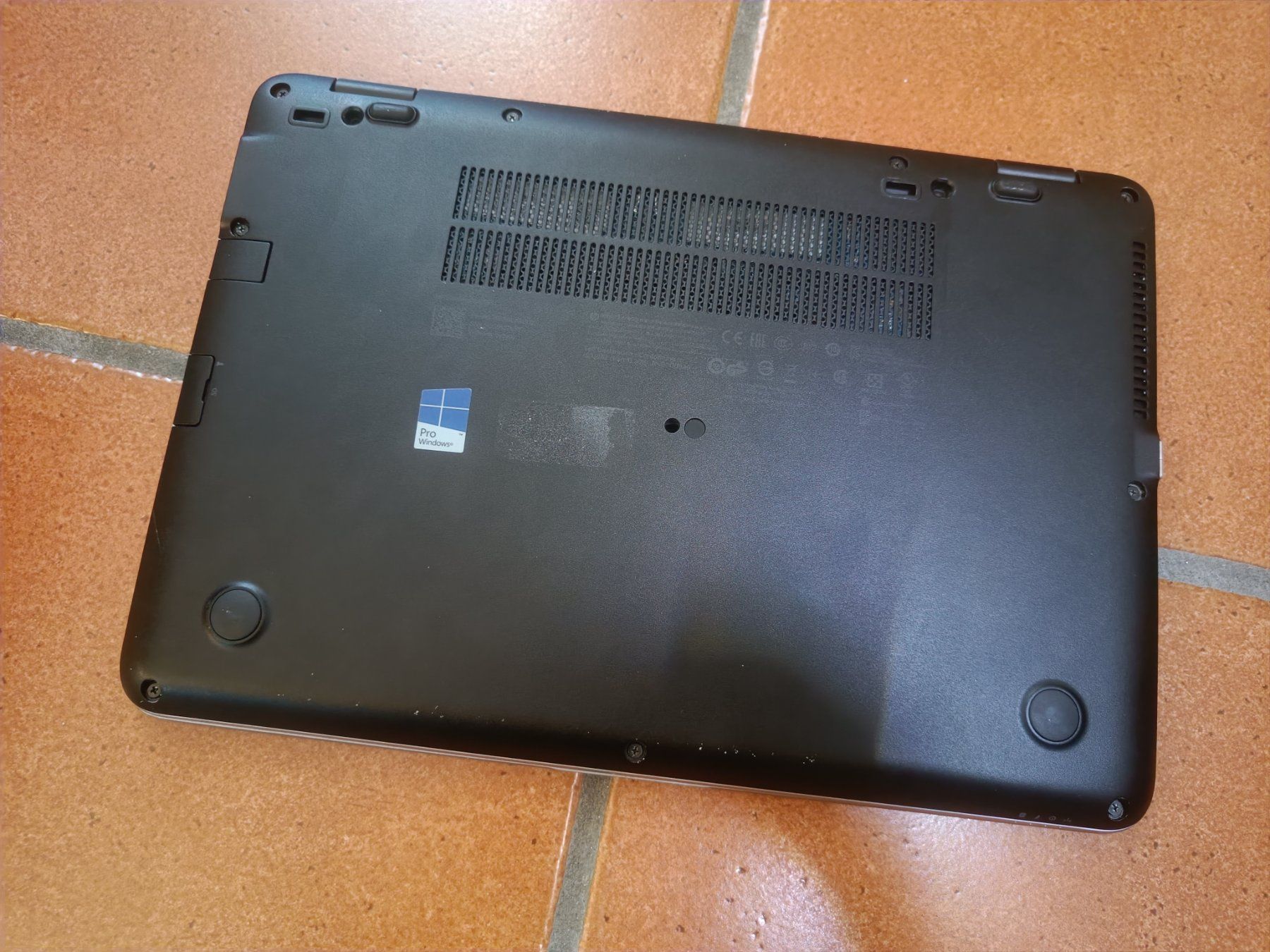 Hewlett Packard Notebooks: HP Elitebook 840 G3 Laptop 14'' – Defekt aus Massagno von  3