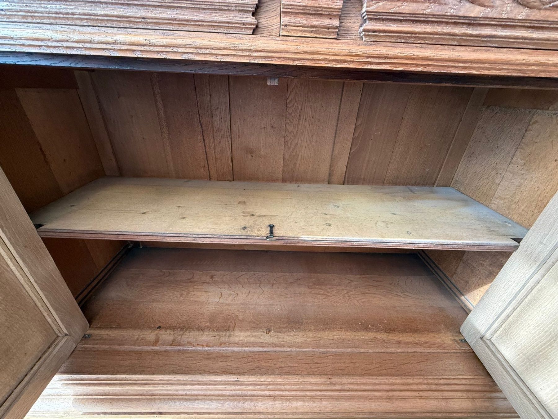 Credenze: Antiker Schrank Eichen Buffet (1890) – Usato da Basel venduto da Poschy 6