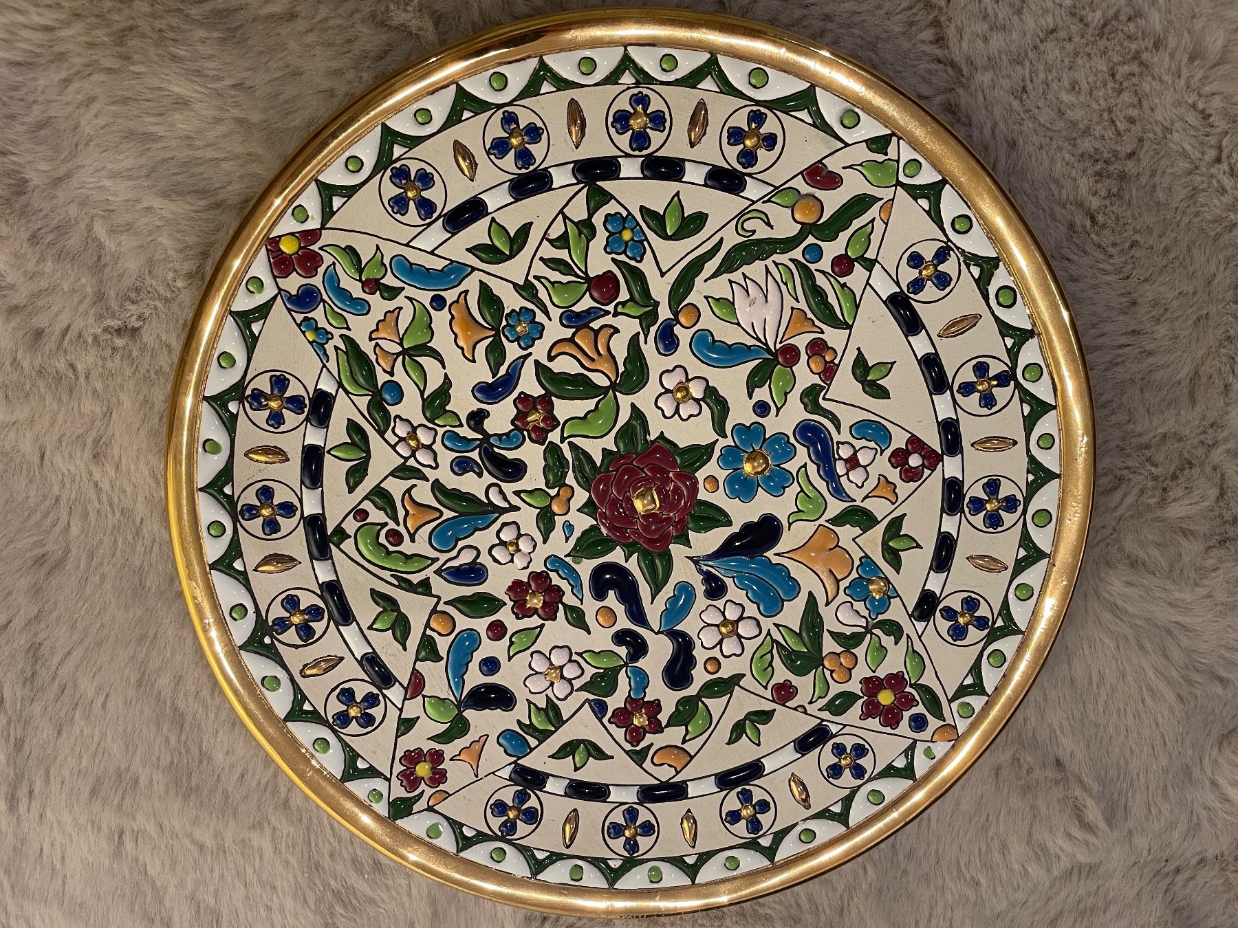 Piatti: Piatto oro e ceramica – Usato da Breganzona venduto da BlueBlue