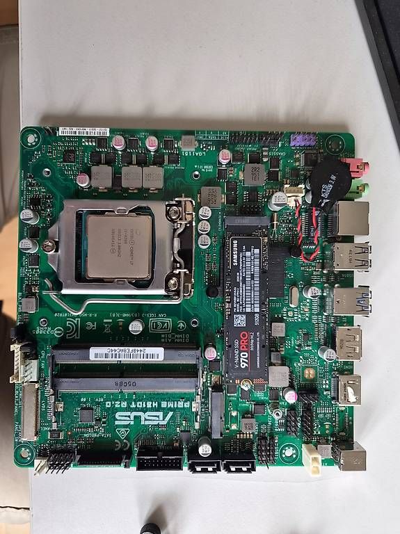 Componenti elettronici: Carte mère, RAM, processeur et disque dur M2 – Usato da Ste-Croix venduto da Djackoff 4