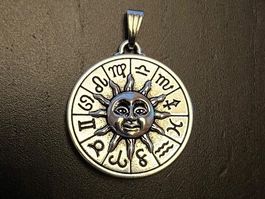 Amulett/ Anhänger Sonne mit Zodiac