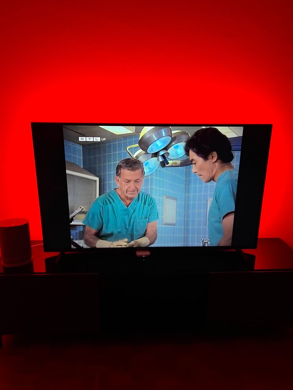 Philips Fernseher: Philips Smart TV mit Ambilight – Gebraucht aus Berschis von Brambo00 2