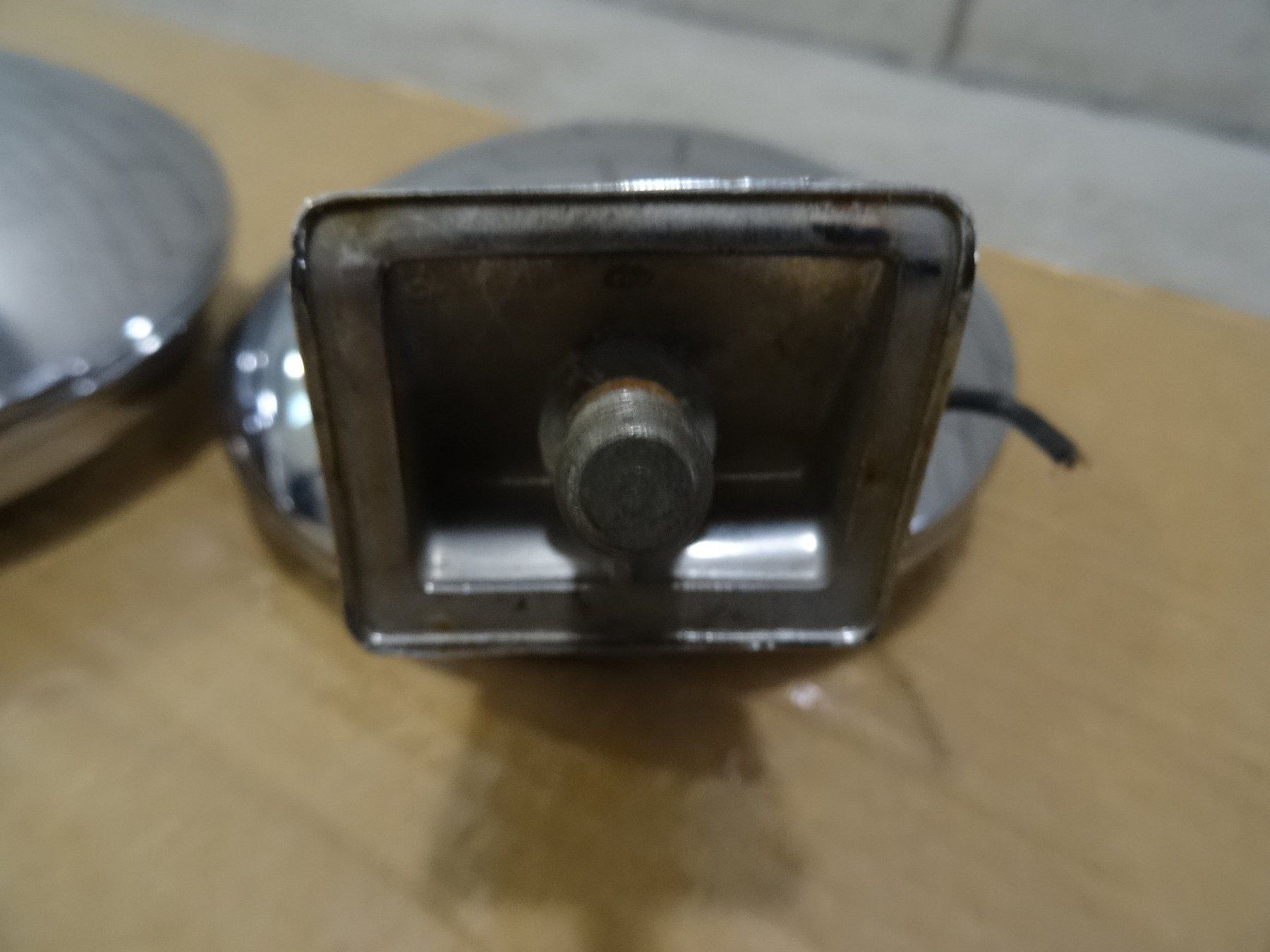 Hella Phares: HELLA 4524  12V HALOGEN  Zusatz Weitstrahler OLDTIMER – Défectueux à Niederbipp par mission55impossibile 7