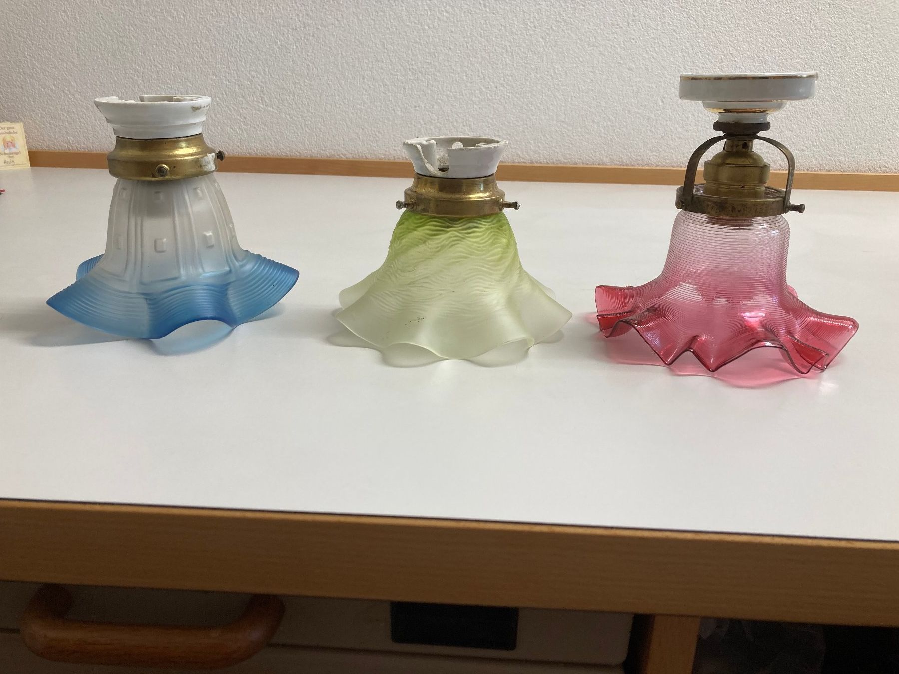Paralumi: Vintage Lampenschirme Glas – Usato da Weissbad venduto da Hado42