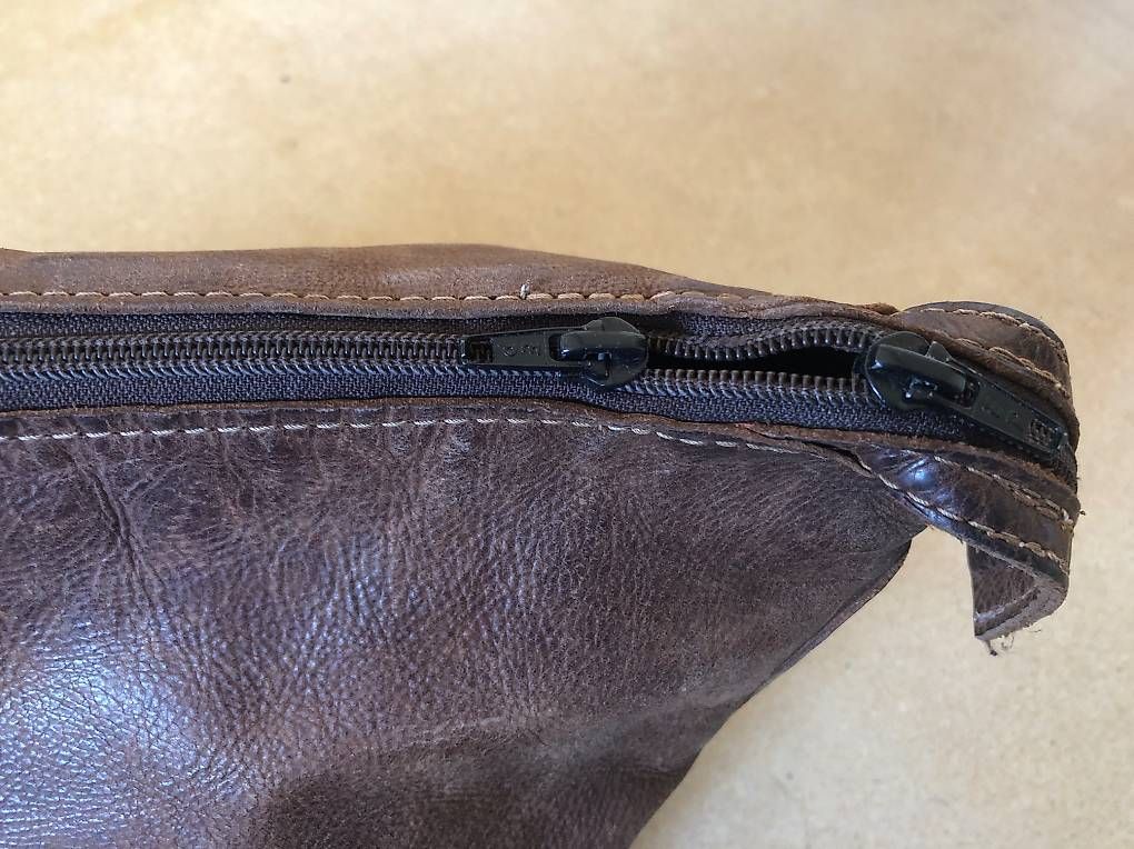 Sacs femmes: Ledertasche handgemacht – D'occasion à Madiswil par e4a 4
