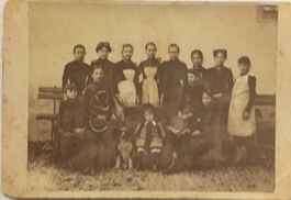 Kabinettfoto, Familie mit Hauspersonal