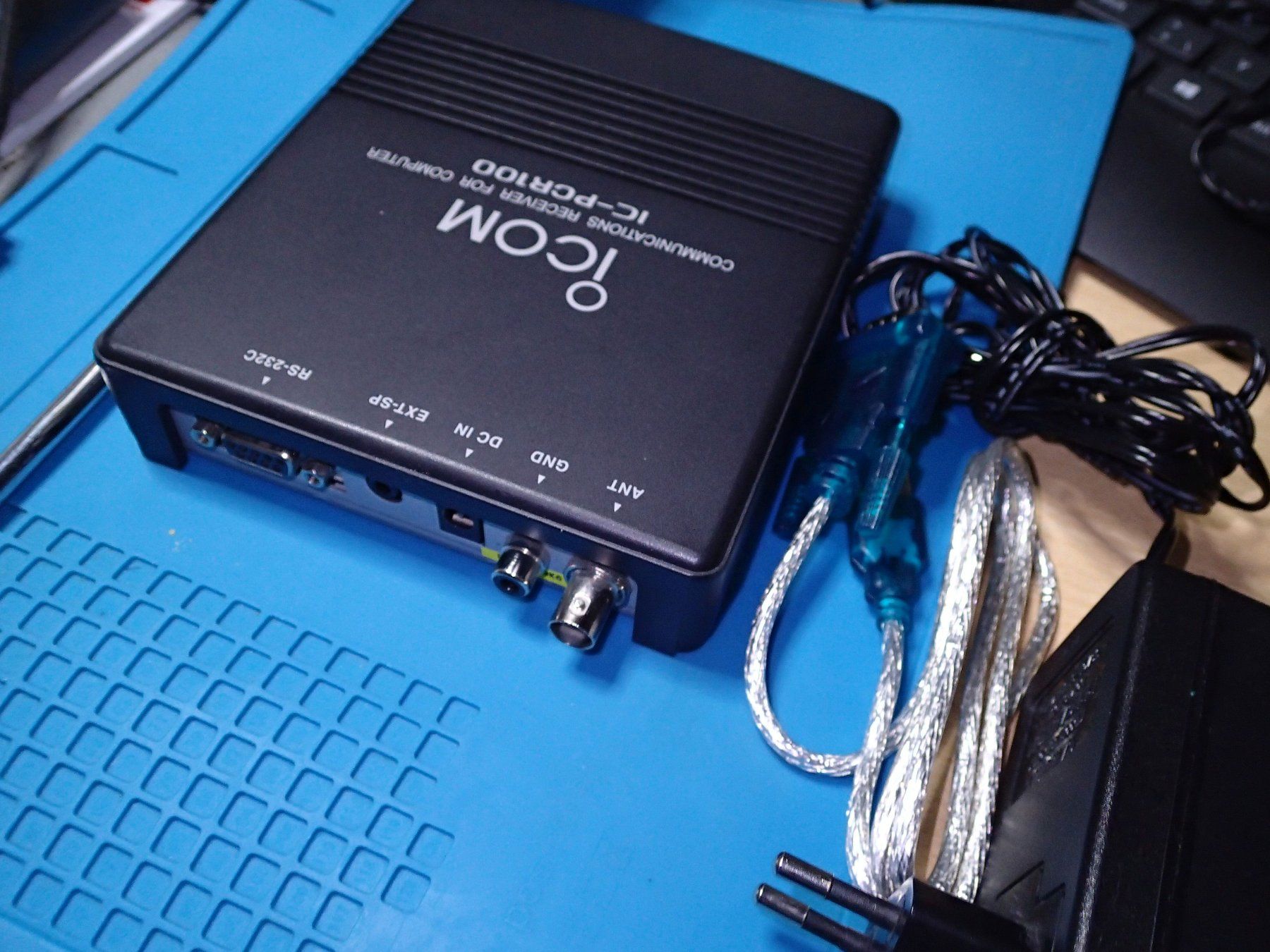 Radiocomunicazione: ICOM PCR-100 Computer Controlled Receiver – Usato da Zürich venduto da youelec 5