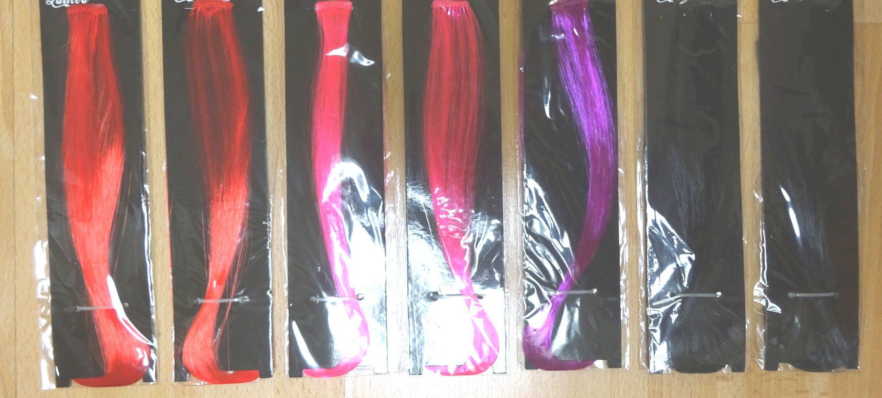 Parrucche: 7x bunte Clip-Haarsträhnen - neu – Nuovo e nell'imballaggio originale da Zofingen venduto da Justizia_01
