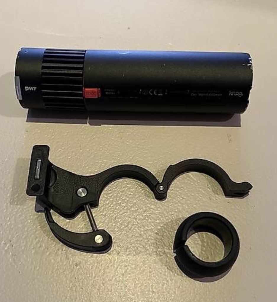 Pièces détachées: Knog PWR Mountain Bicycle Light – Défectueux à Collombey par carlosgomes85 1