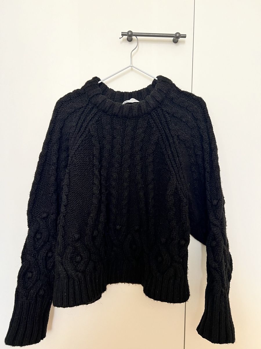 Zara Pulls & Sweat-shirts: Chunky Schwarzer Pullover von Zara – D'occasion à Zürich par lexi_alex