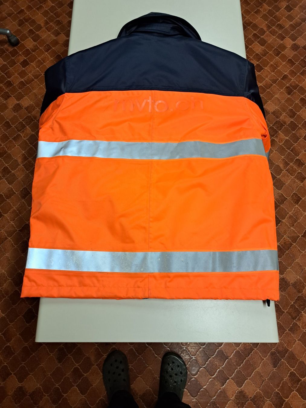 Giacche: Arbeitsjacke MASCOT Gr.L – Usato da Holderbank AG venduto da Erohr 3