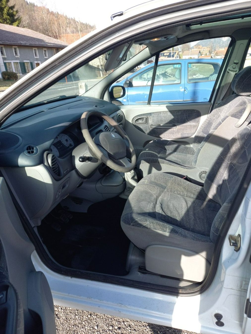 Renault Autos: Renault Scénic ,  "expertisé" – Gebraucht aus La Sagne NE von rolbt 4