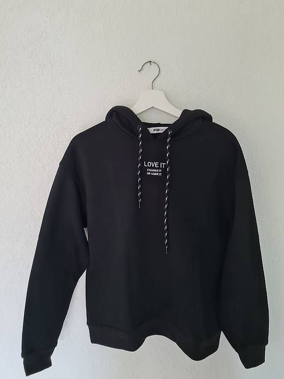 Pulls & Sweat-shirts: Schwarzer Hoodie – D'occasion à Laufen par Loli42