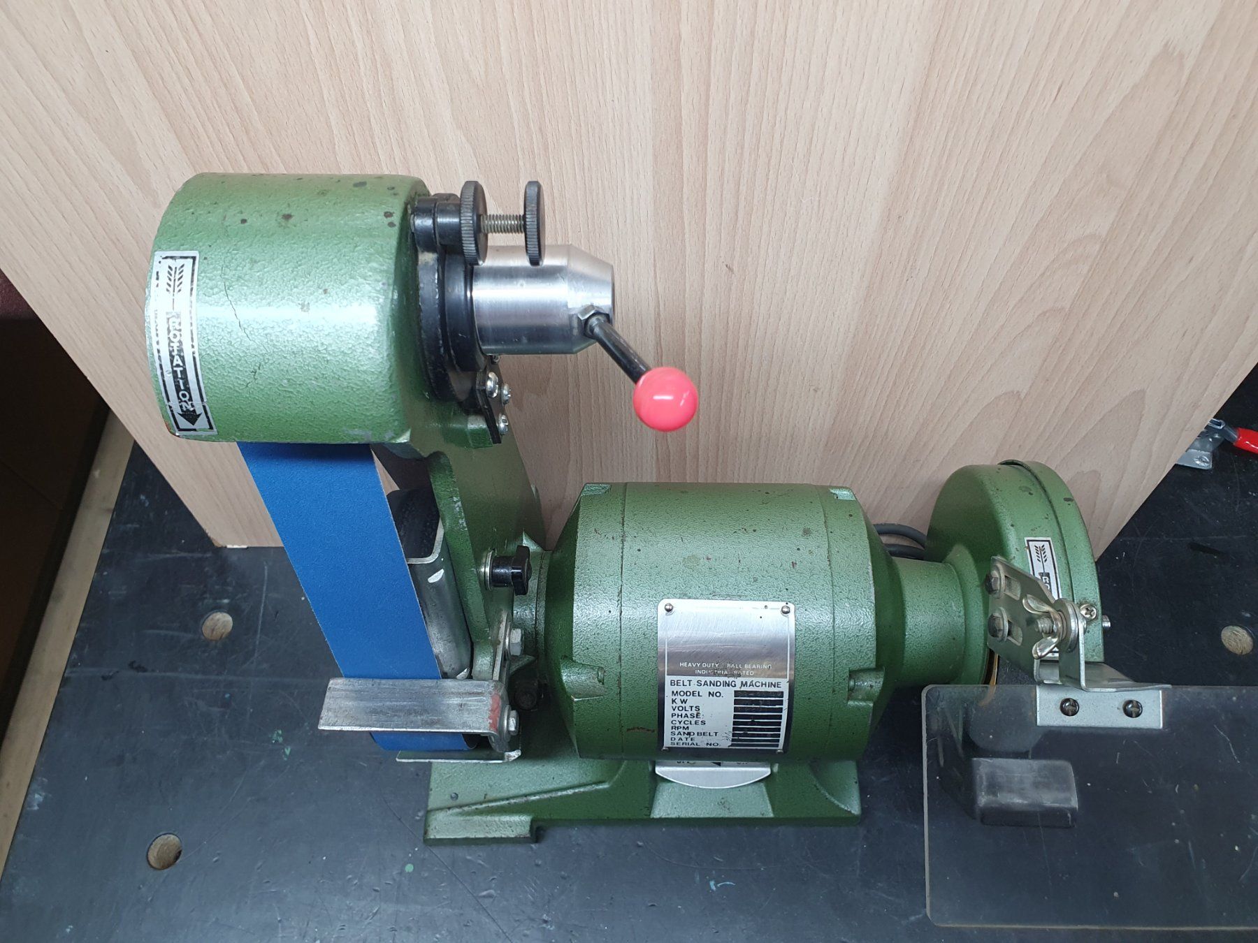 Smerigliatrici & Lucidatrici: Kombischleifmaschine – Usato da Münsingen venduto da SchweizBE 5